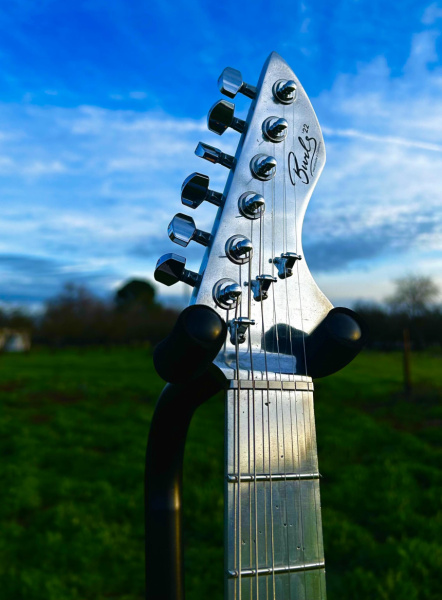 Pala de la Burls Art hecha con latas